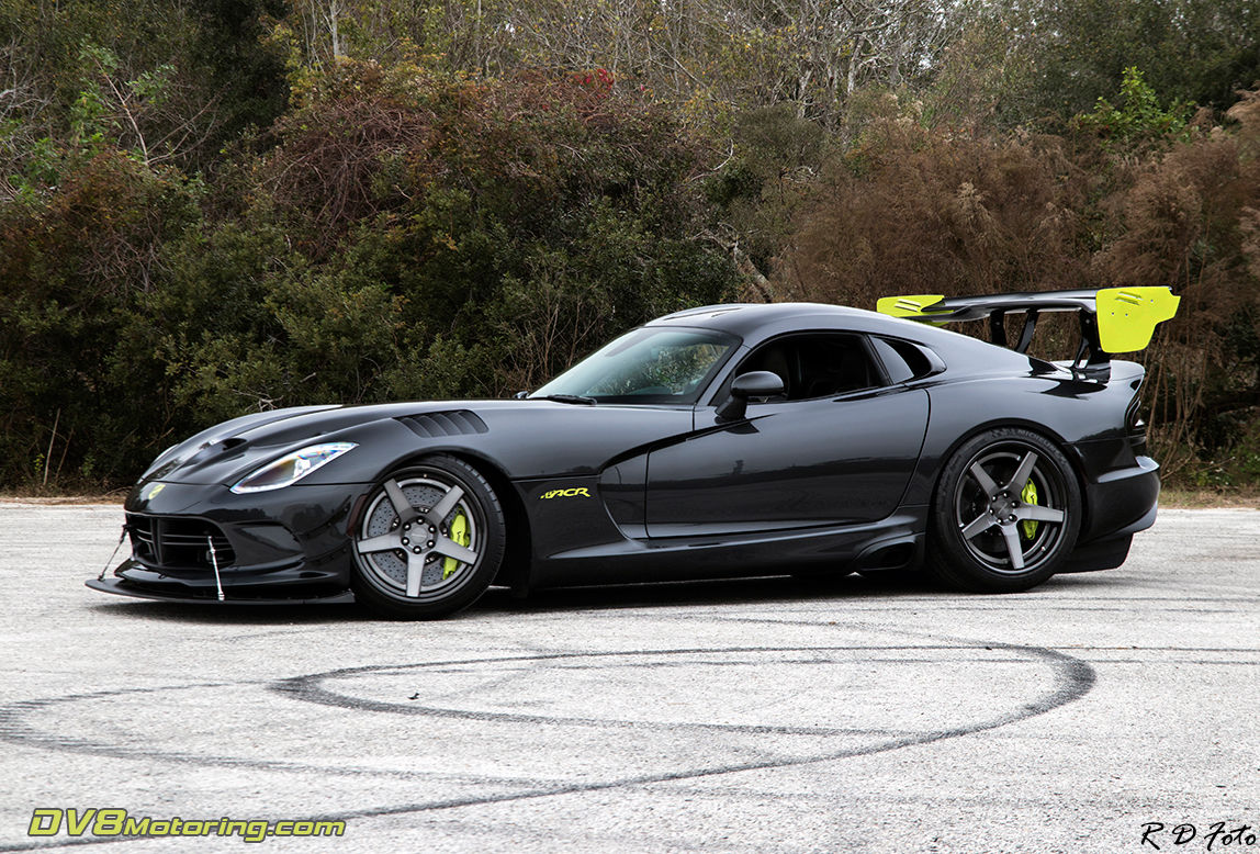 2016 Dodge Viper | Ryan Frankenfield's Dodge Viper ACR on Forgeline CF3X-SL Wheels