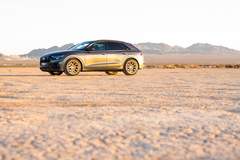 H&R 2019 Audi Q8 - Vegas