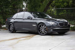 BMW 750i