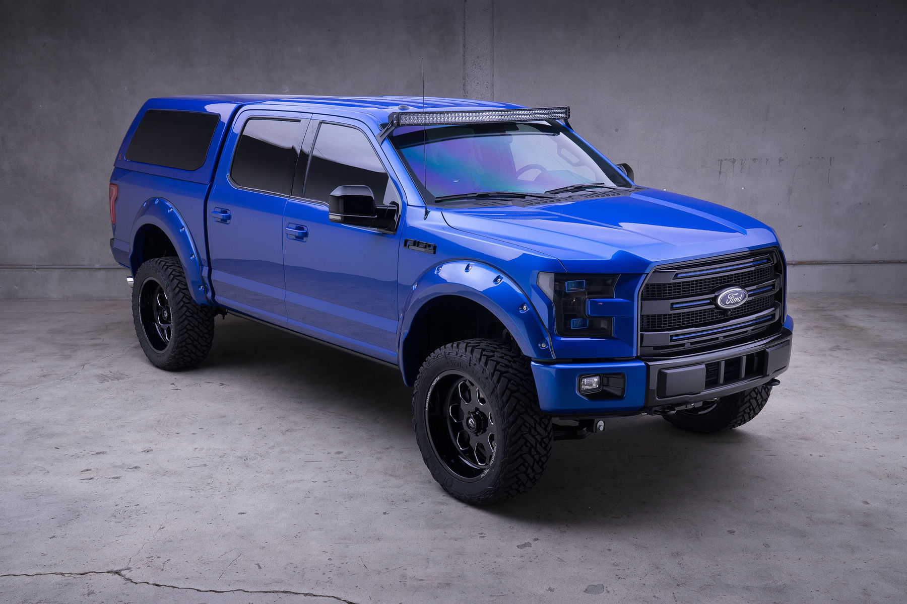 2015 Ford F-150 | '15 Ford F-150 CrewCab by Leer