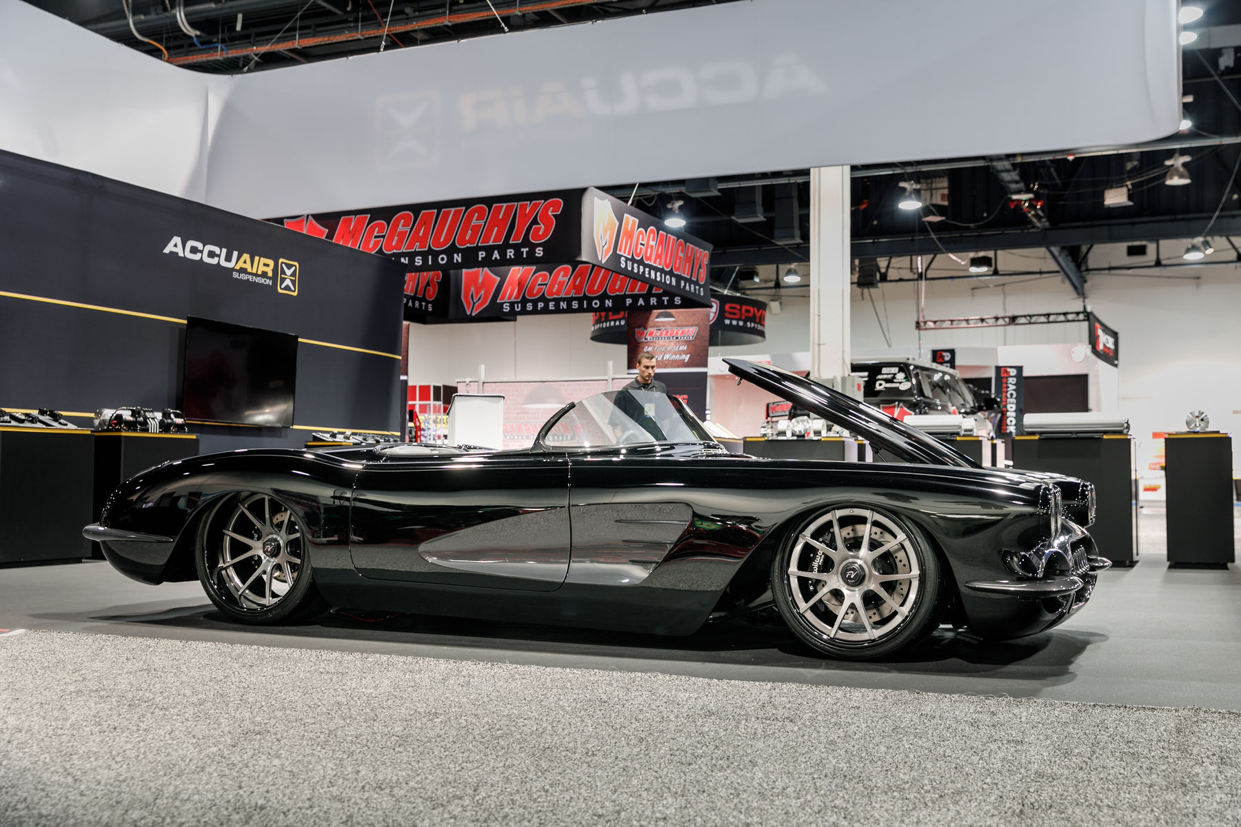 1959 Chevrolet Corvette | Hot Rod Service Company's Pro-Touring 1959 Corvette on Center Locking Forgeline GA3C Wheels