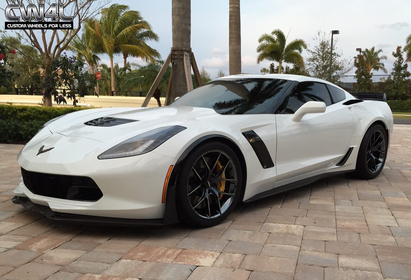 2015 Chevrolet Corvette | White C7 Corvette Z06 on Forgeline One Piece Forged Monoblock VX1 Wheels in Black Chrome PVD