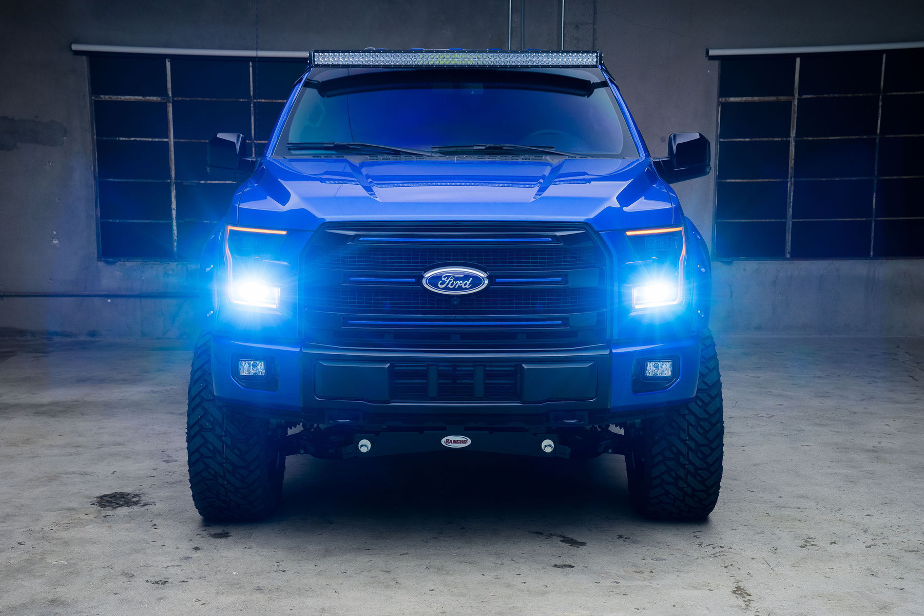 2015 Ford F-150 | '15 Ford F-150 CrewCab by Leer