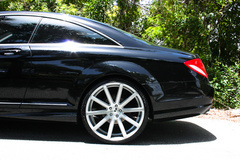 '11 Mercedes Benz CL550 on XO Tokyo's