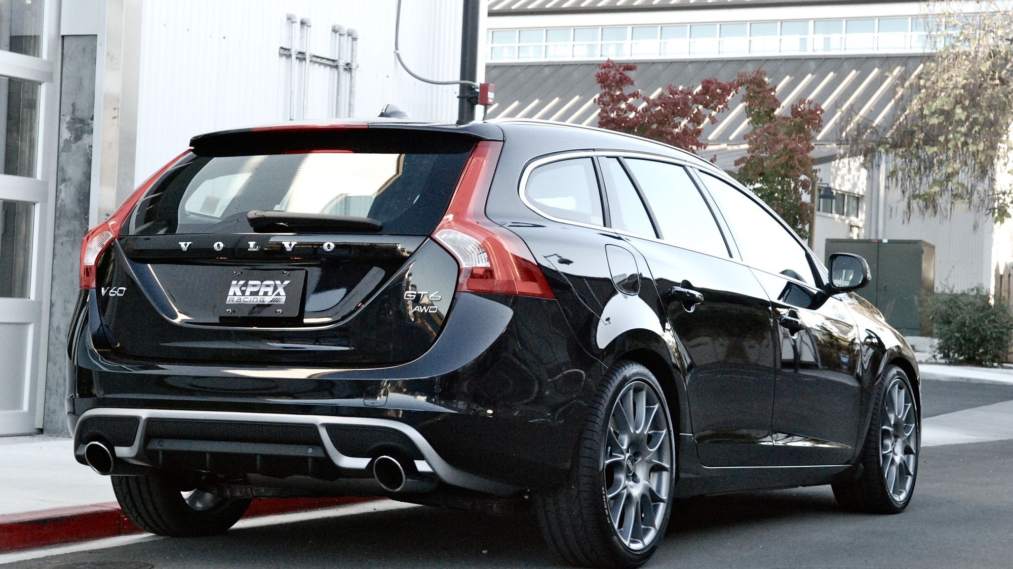 2015 Volvo  | K-PAX Racing VOLVO V60 GT6 - Rear View