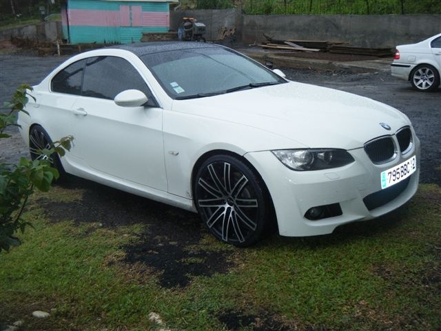 2011 BMW M3 | BMW M3 on Ruff Racing R955's