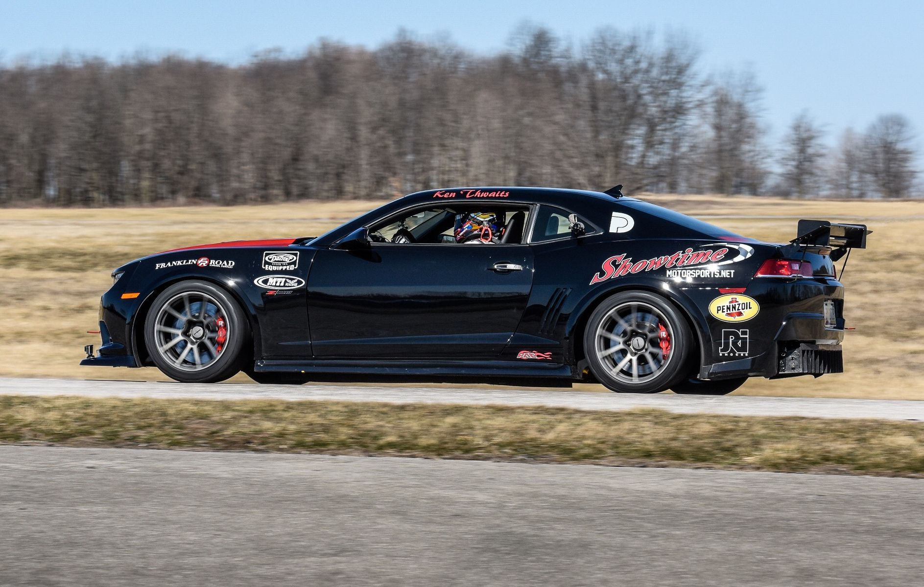 2014 Chevrolet Camaro | Ken Thwaits' Camaro Z/28 on Forgeline One Piece Forged Monoblock GA1R Open Lug Cap Edition Wheels