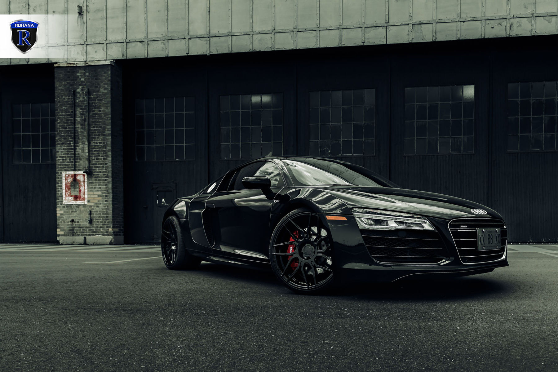 2016 Audi R8 | Black Audi R8 - Front Angled Shot
