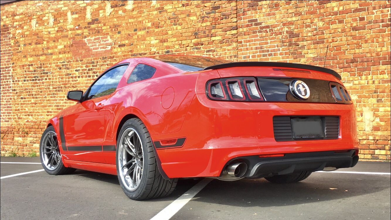 2013 Ford Mustang | Justin Baker’s S197 Ford Mustang Boss 302 on Forgeline AL307 Wheels