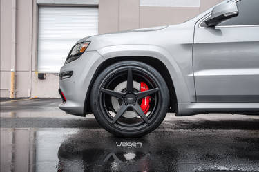 2015 Jeep Grand Cherokee | Jeep SRT8 on Velgen Wheels Classic5 Satin Black 22x10.5 All Around