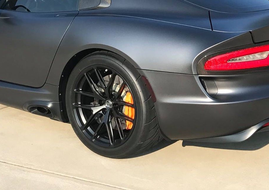 2017 Dodge Viper | Ron's Gen 5 SRT Viper on Forgeline One Piece Forged Monoblock VX1-6 Wheels