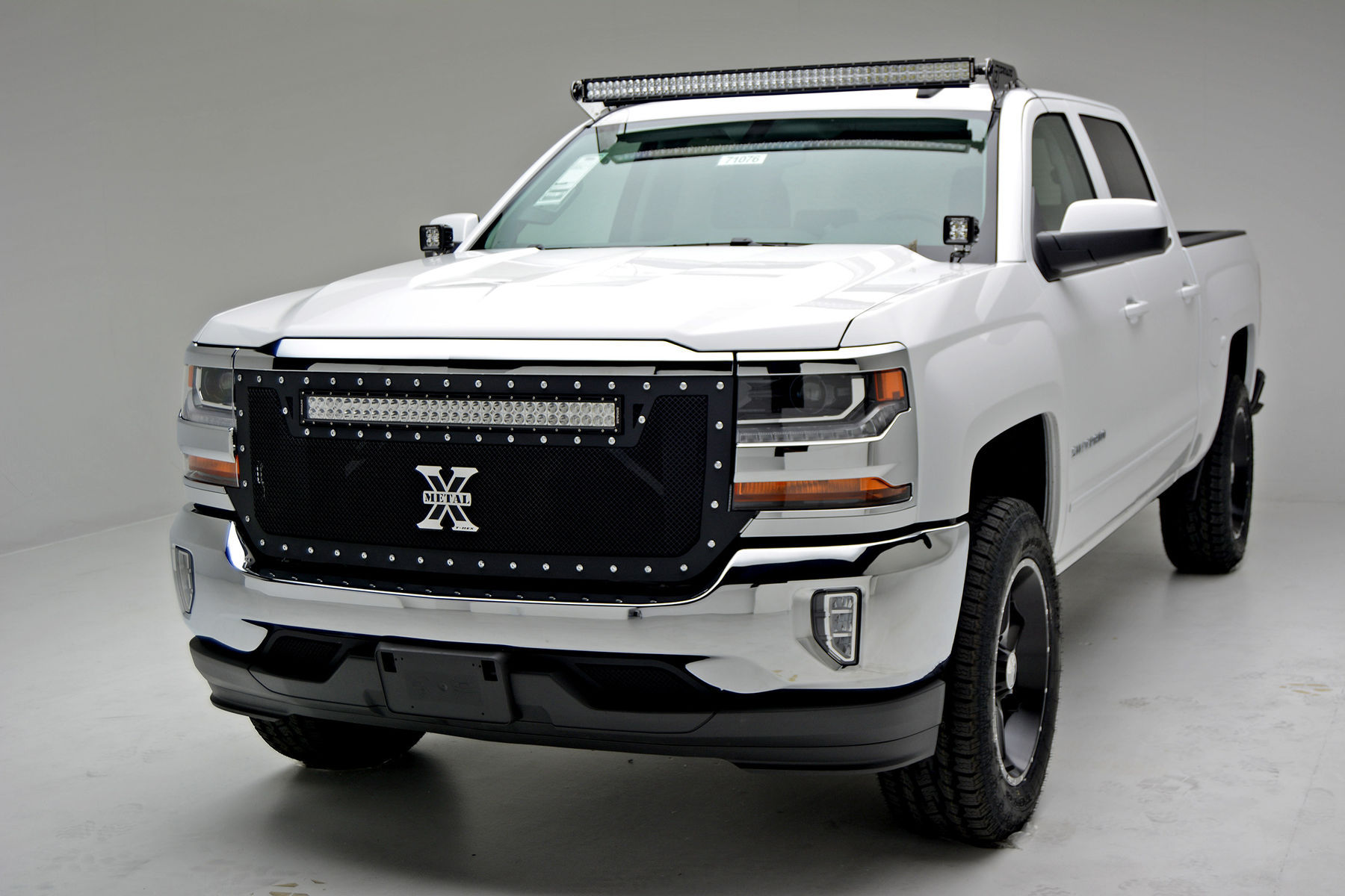 2016 Chevrolet Silverado 1500 | ZROADZ 2016 Chevy Silverado 1500 - T-REX Grille
