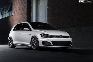 2014 Volkswagen GTI | V810 Gunmetal 18" | VW MK7 GTI Candy White