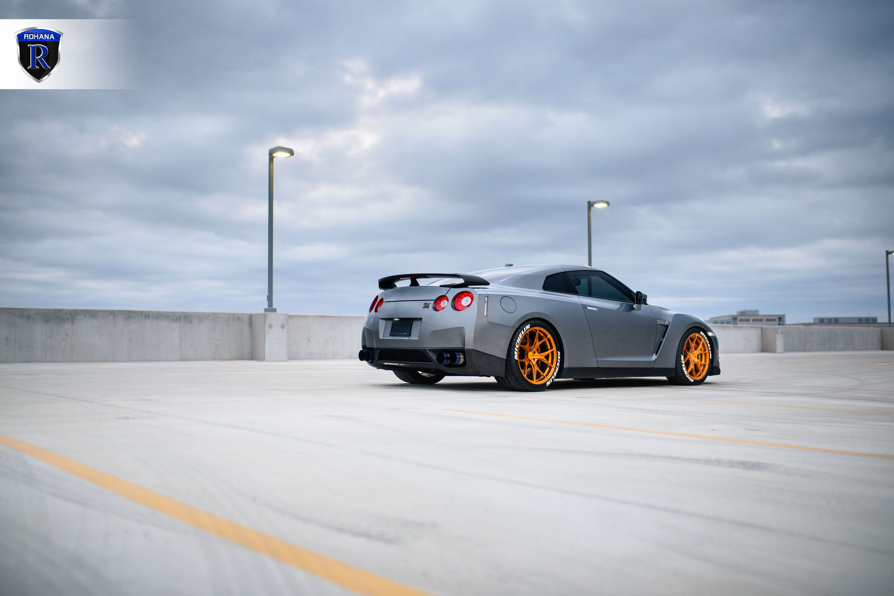 2016 Nissan GT-R | Gray Nissan GTR - Stance Shot