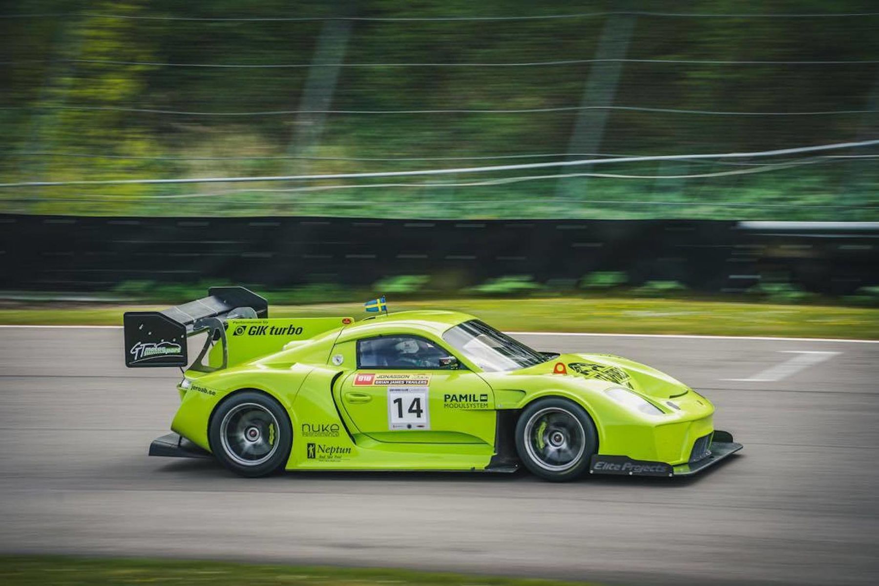 2013 Porsche Cayman | Elite Projects’ Porsche Cayman Racecar on Center Locking Forgeline One Piece Forged Monoblock GS1R Wheels