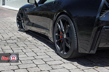 C7 Corvette on HRE P104