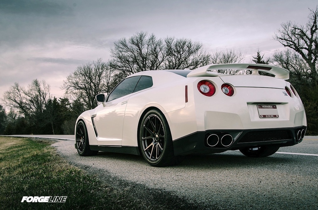 Jeff Bromberger's R35 Nissan GT-R on Forgeline GA1R One Piece Forged ...