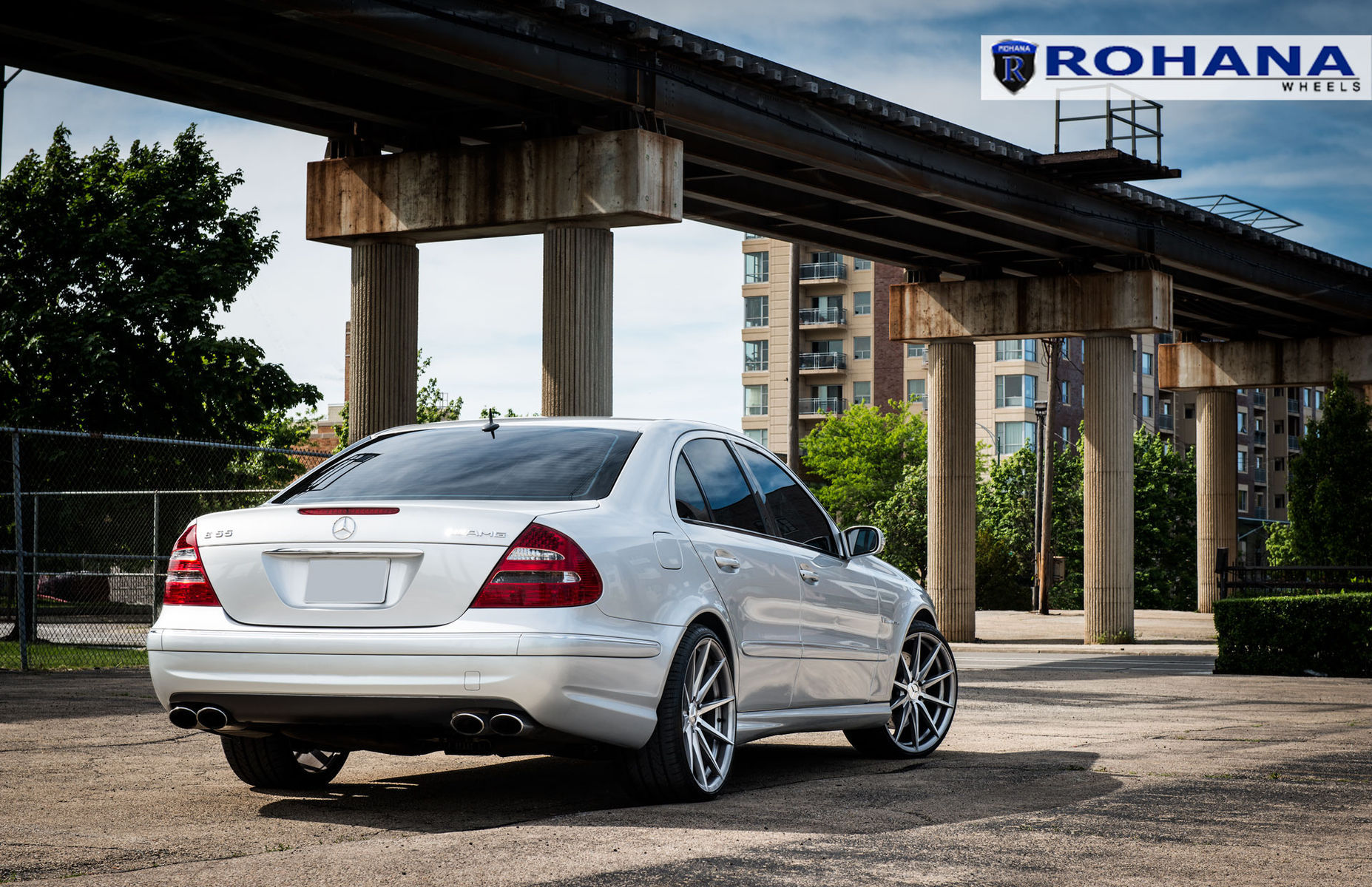  Mercedes-Benz E55 AMG | Mercedes Benz E55 AMG