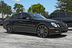 Mercedes E-Class 320 on Ruff Racing R955's