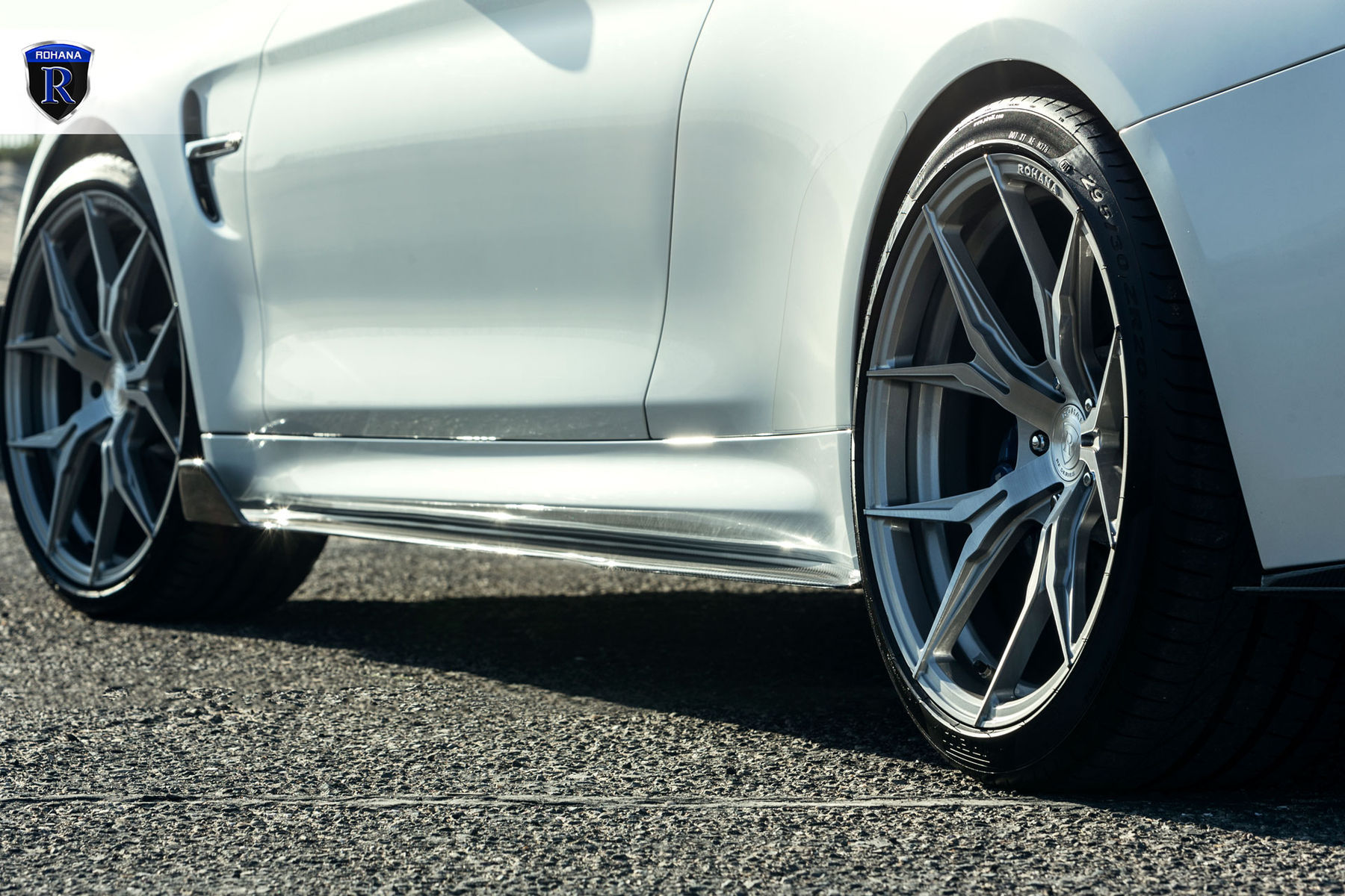 2016 BMW M4 | BMW M4 - White Side Stance Shot