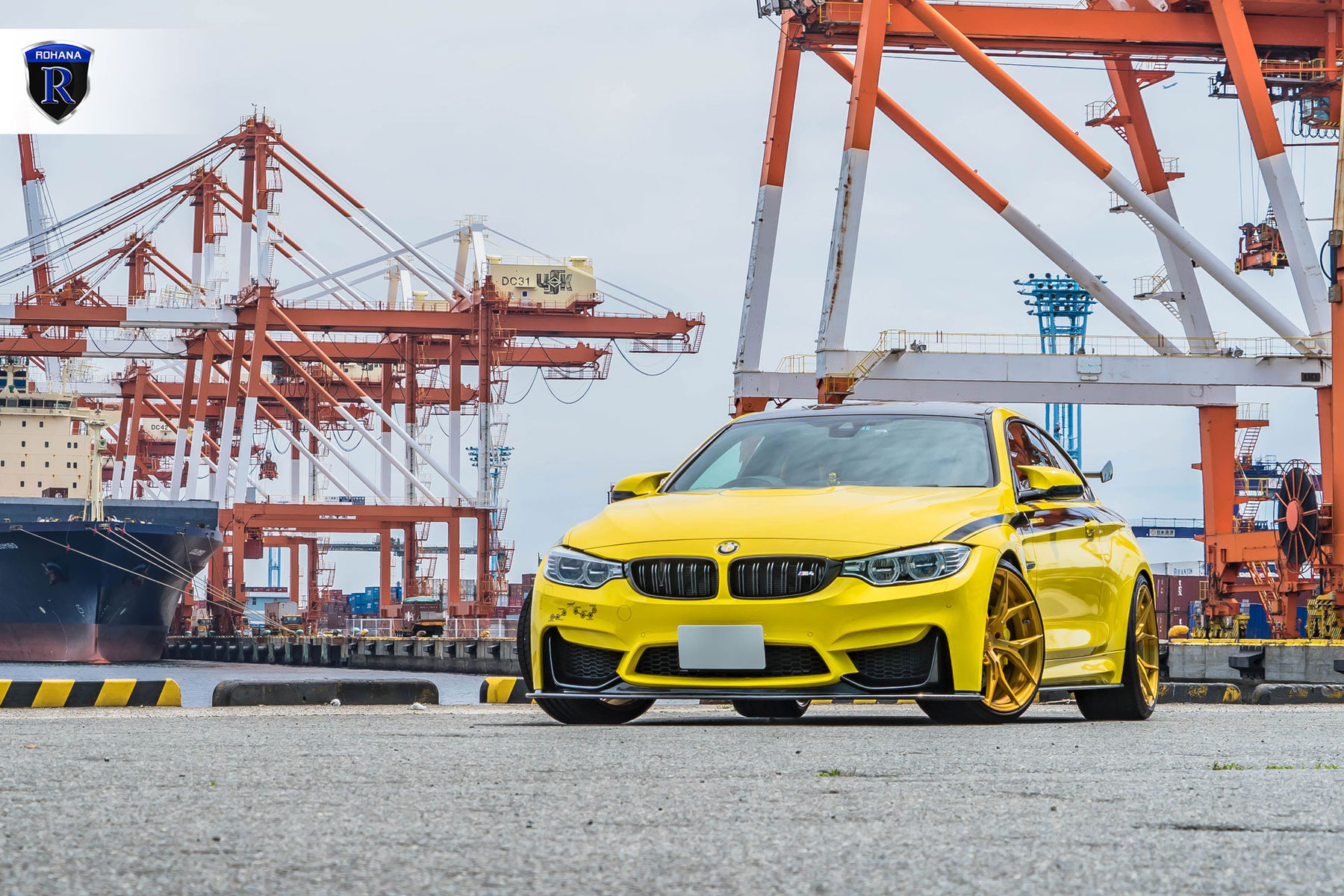 2016 BMW M4 | BMW M4 Pair - Front Profile
