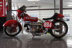 Big Twin 884
