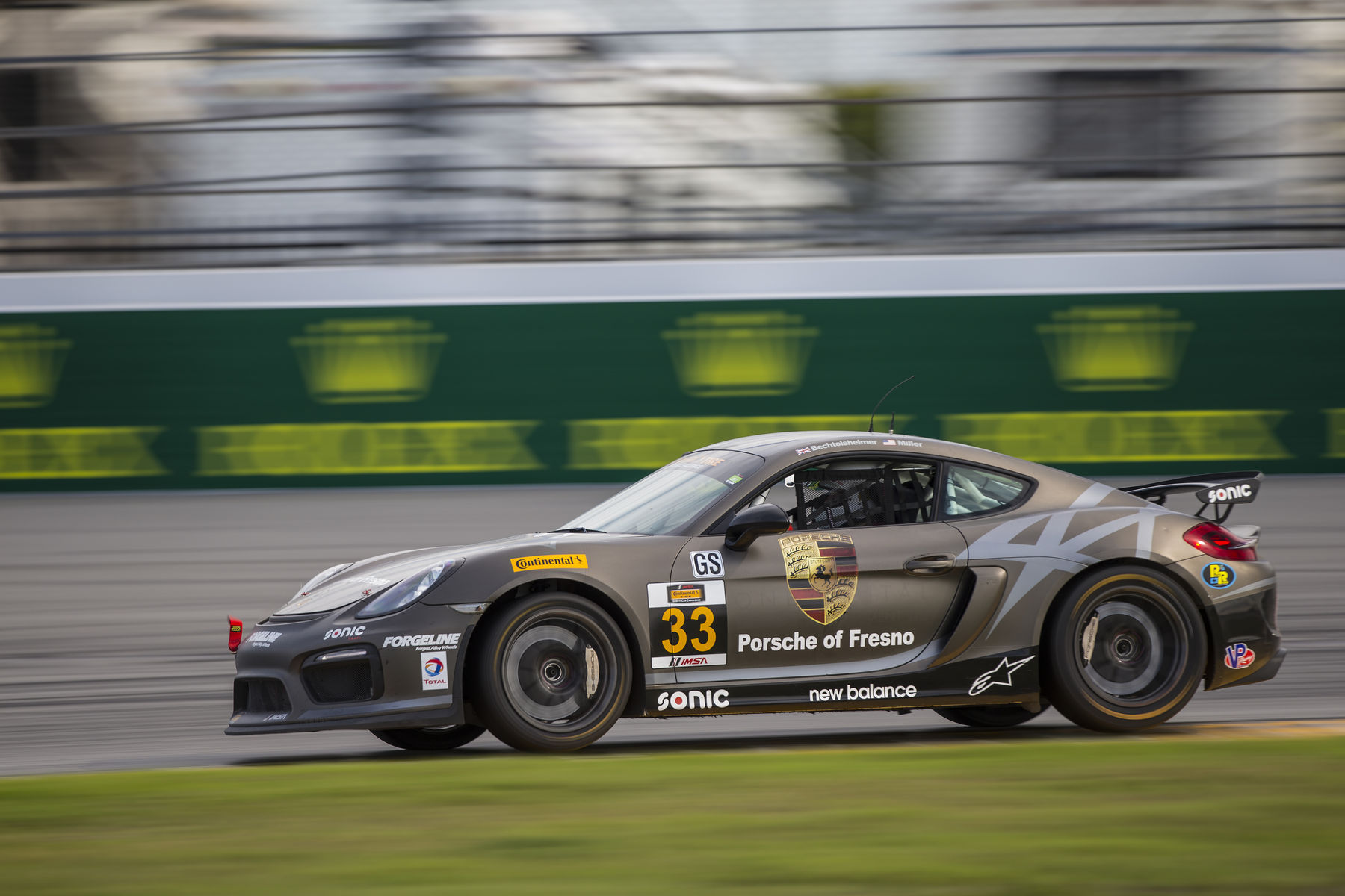 2017 Porsche Cayman | Forgeline-Equipped Porsche Caymans Dominate IMSA CTSC 2017 Season Opener at Daytona