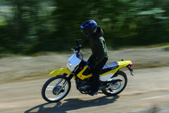 2015 DR200S