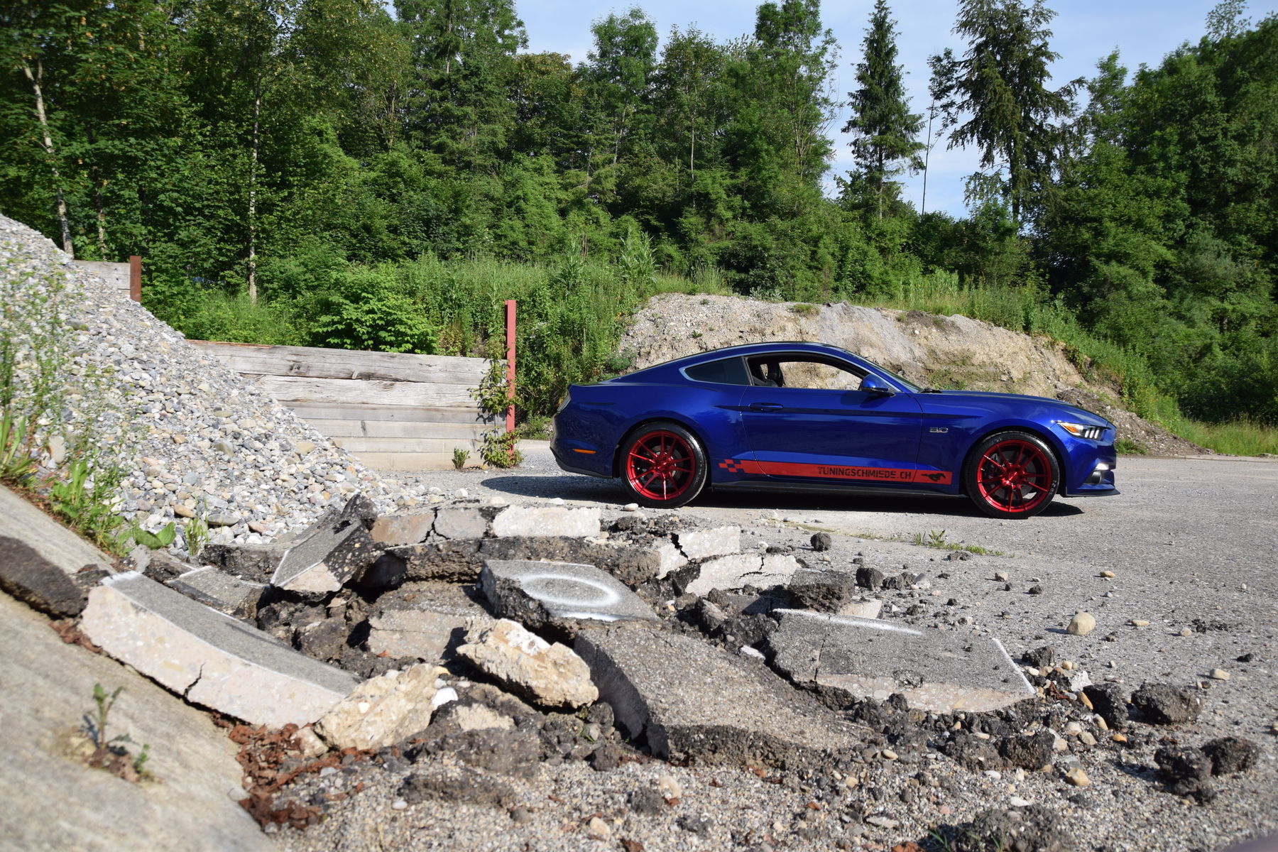 2016 Ford Mustang | Ford Mustang GT - Side View