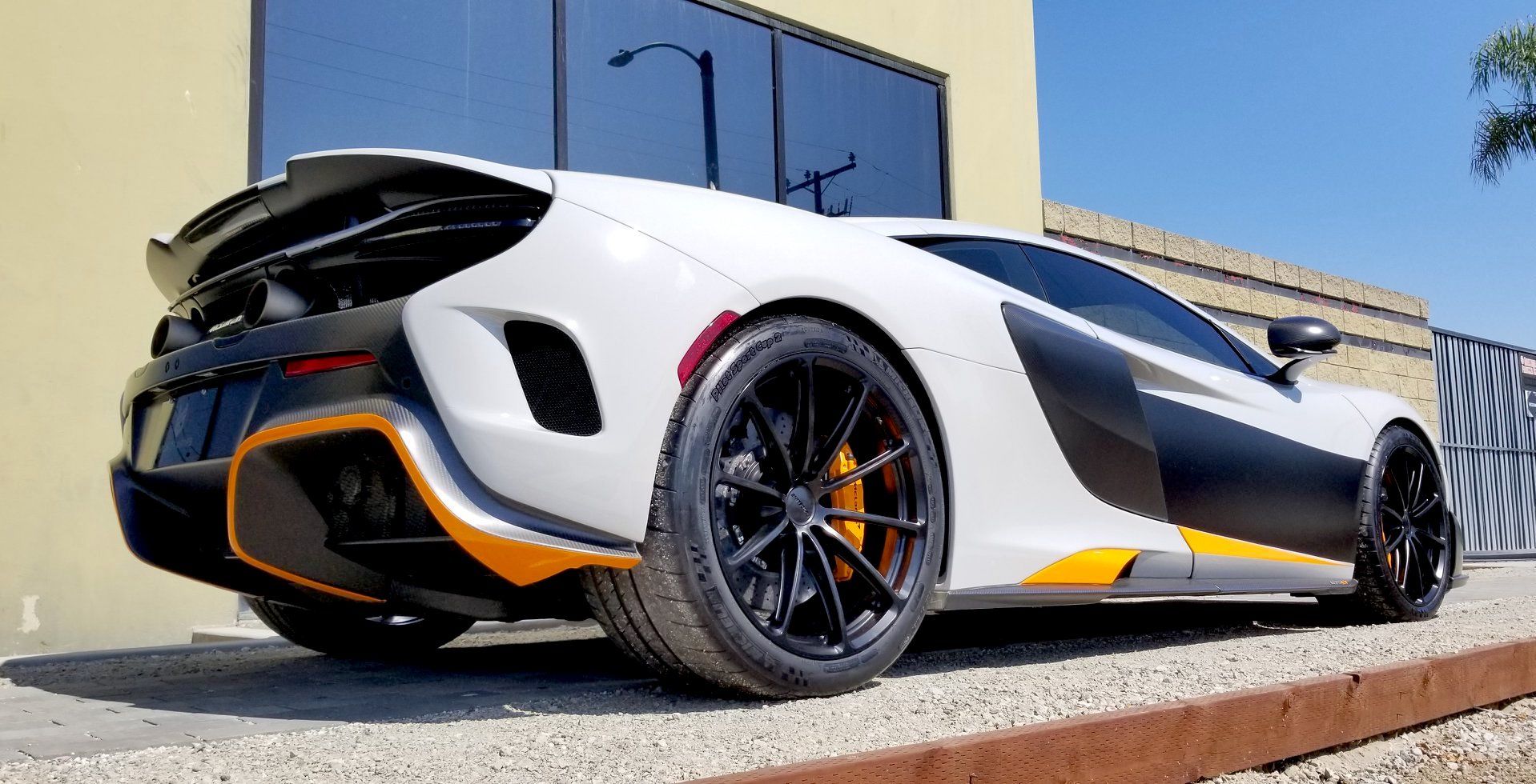 2017 McLaren 675LT | Joe's BBi Autosport McLaren 675LT on Forgeline One Piece Forged Monoblock GT1 5-Lug Wheels