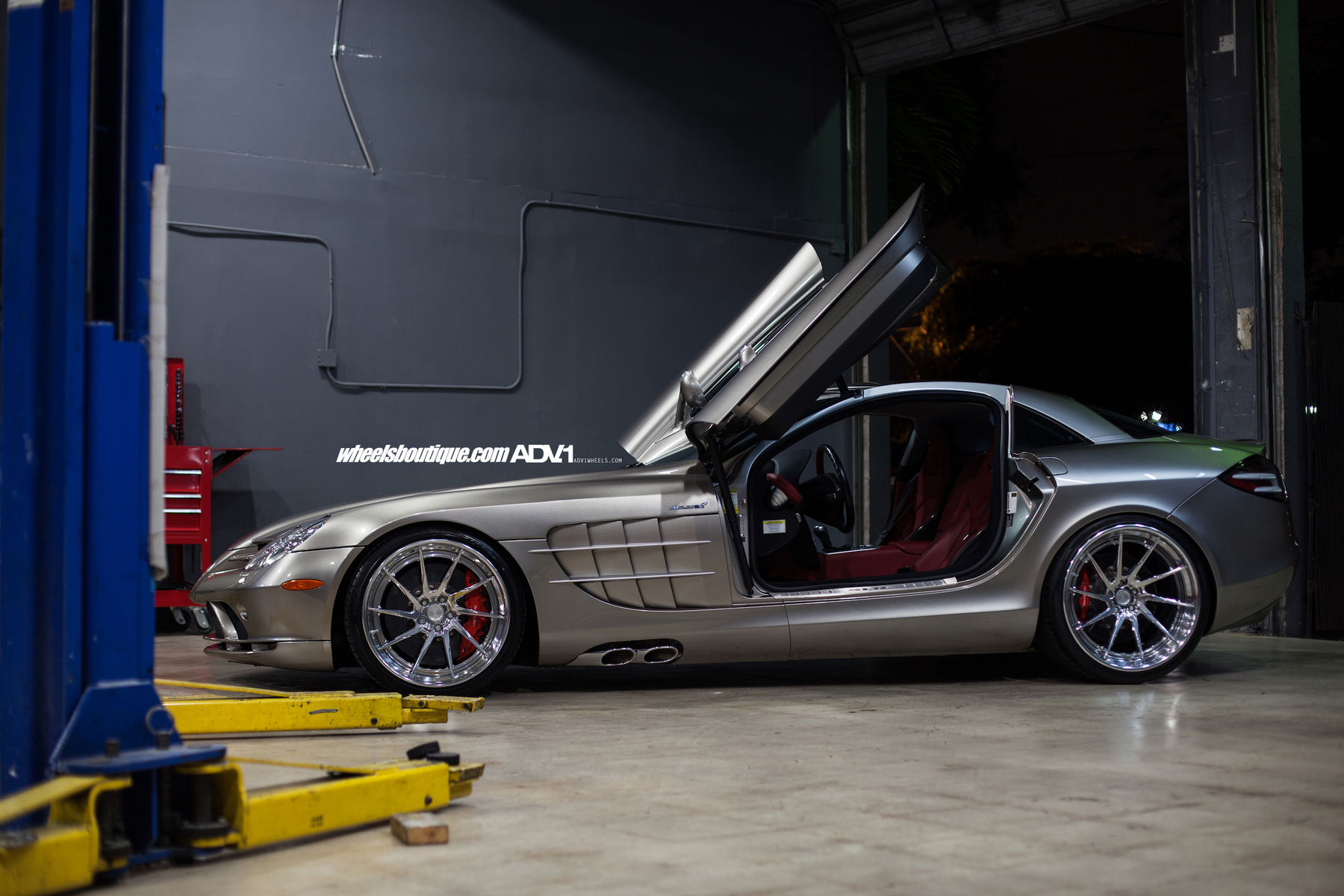 Black Tuning Mercedes Benz SLR MCLAREN