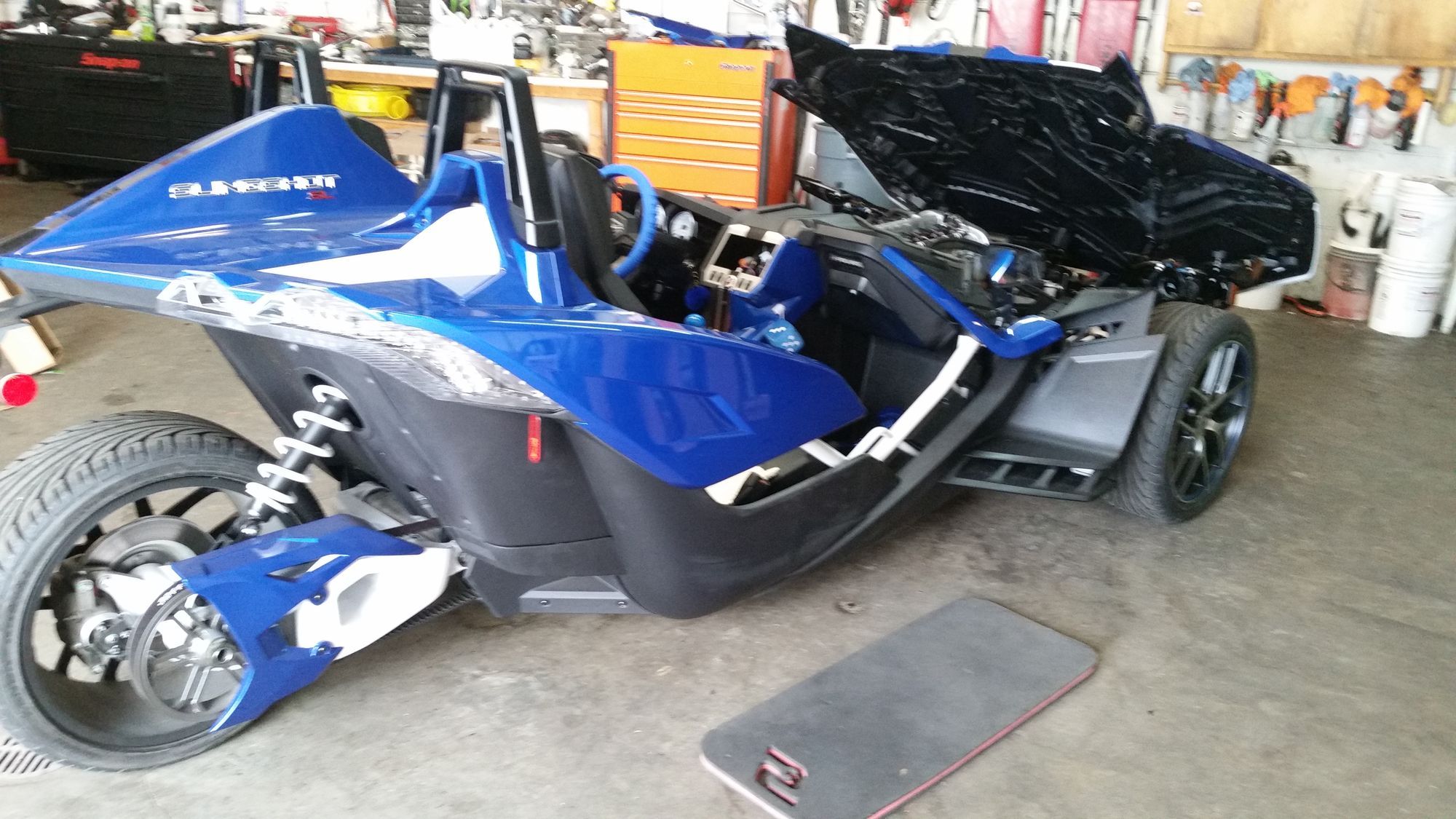 2016 Polaris  | 2016 SLINGSHOT 