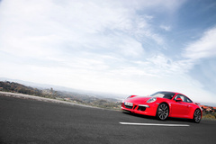 '13 Porsche 911 Carrera 4