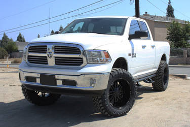 2014 Dodge Ram Pickup 1500 | Ram 1500 7" Lift Kit