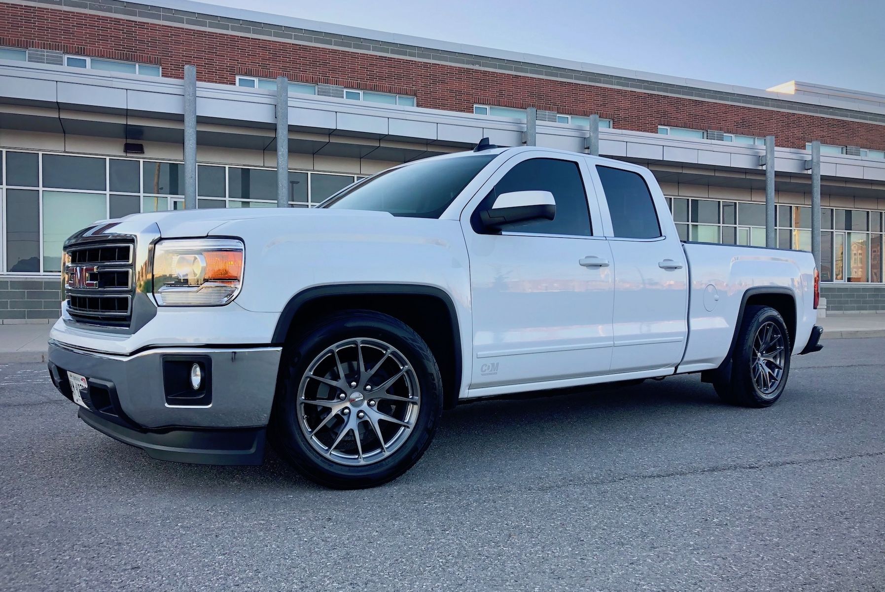 2015 GMC Sierra 1500 | Christian Melchior’s GMC Sierra on Forgeline One Piece Forged Monoblock VX1-Truck Wheels