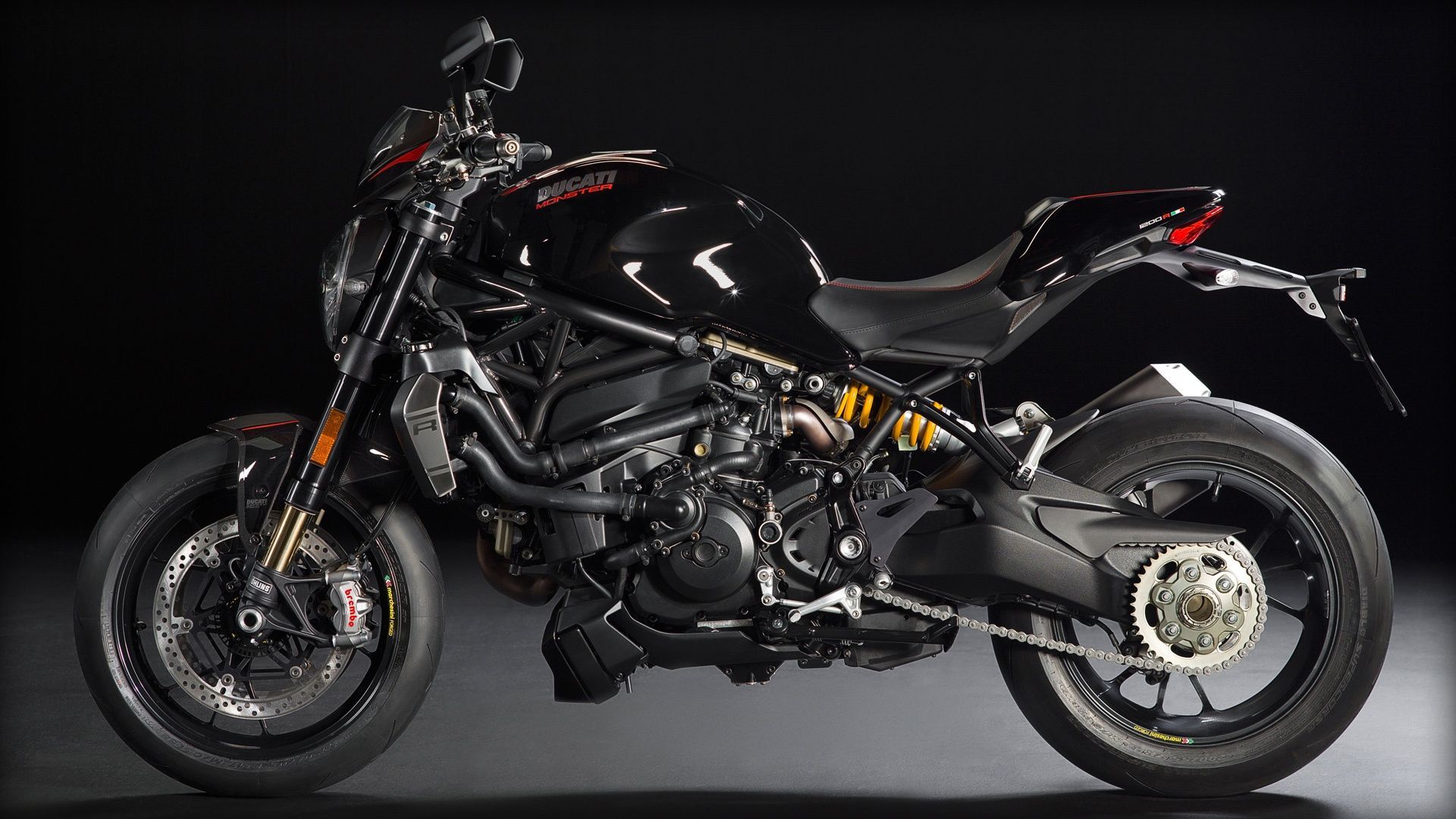 2016 Ducati Monster 1200R | Monster 1200 R - Side