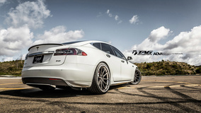 '14 Tesla Model S on ADV.1's