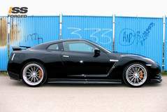 Nissan GTR