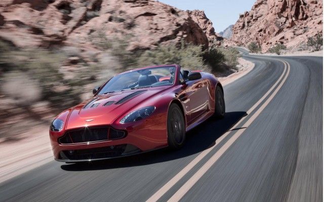 2015 Aston Martin V12 Vantage | 2015 Aston Martin V12 Vantage S Roadster