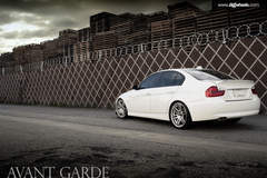 BMW E90 325i