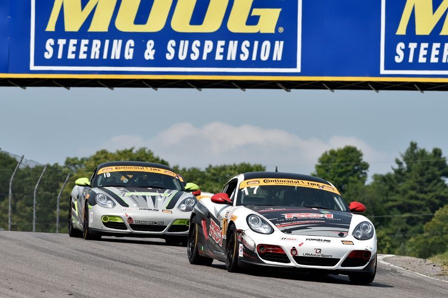 Porsche Cayman | IMSA ST Class at Mosport 2015