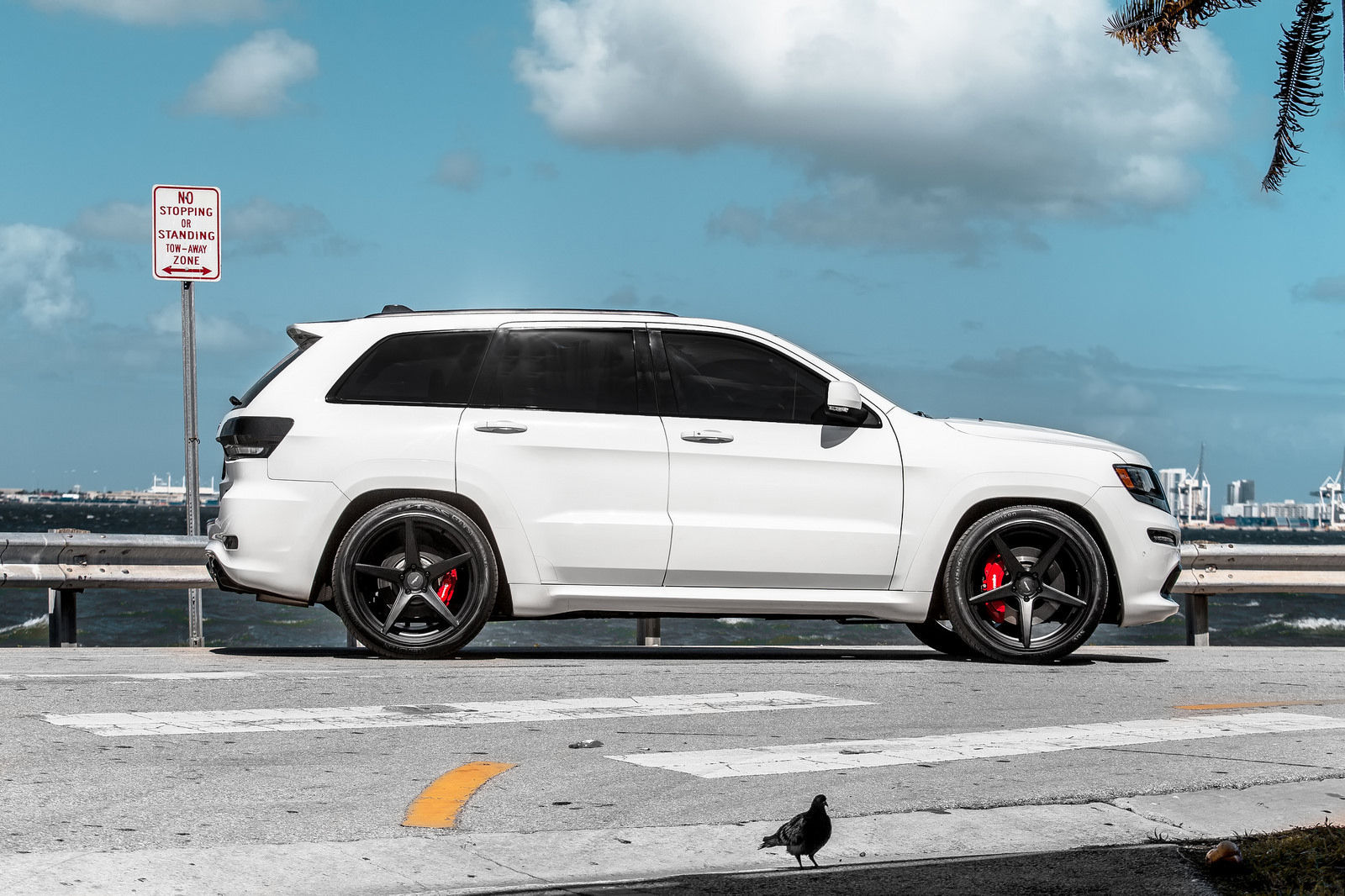 White Jeep SRT8 on Velgen Wheels Classic5 Satin Black 22x10.5 All Around