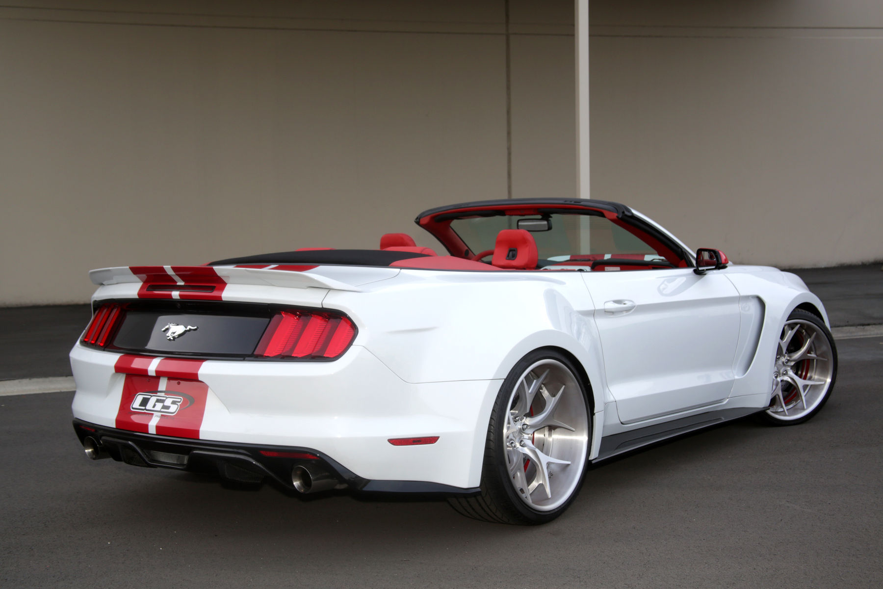 Ford Mustang Cabrio 2011