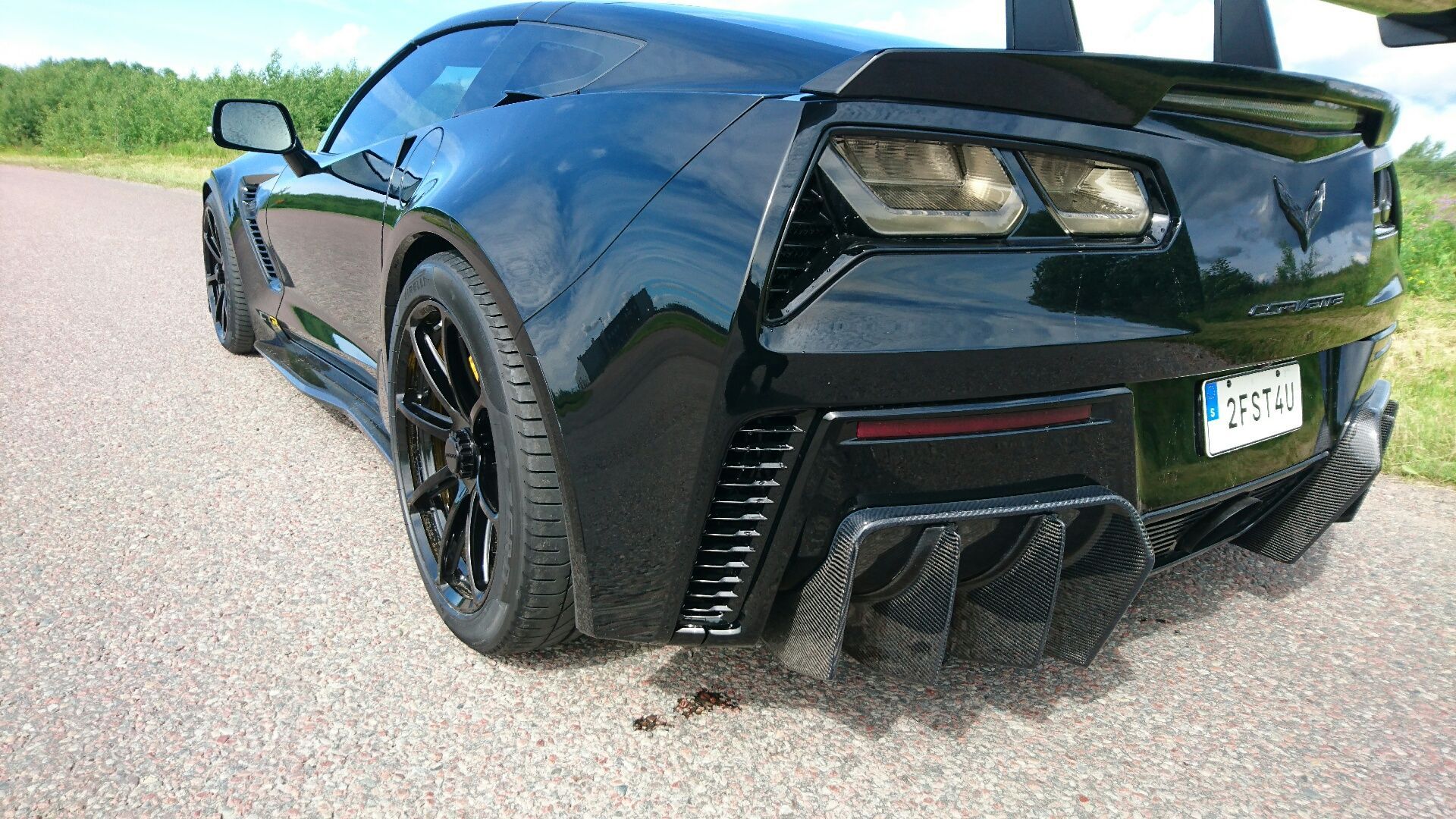 2016 Chevrolet Corvette Z06 | HMD-Sweden's 800HP C7.R Corvette on Forgeline Flush-Loc Centerlock Conversion and One Piece Forged Monoblock GE1 Wheels