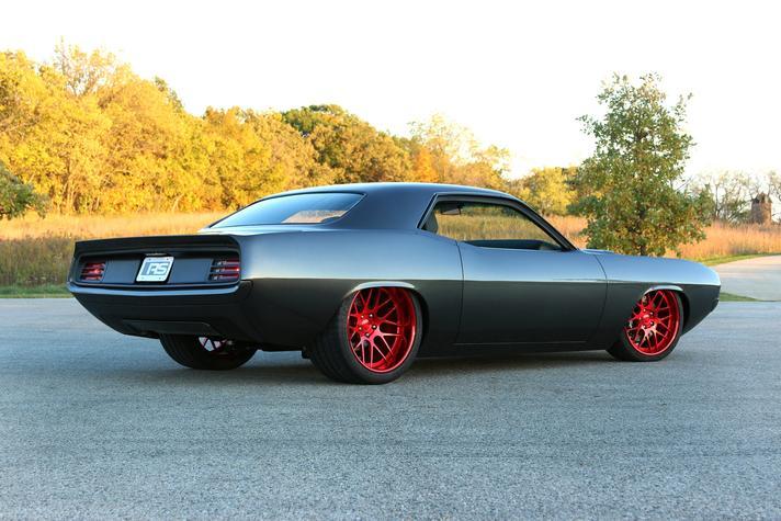Larry Nguyen's Hellfish Cuda on Forgeline DE3C Wheels - Forgeline