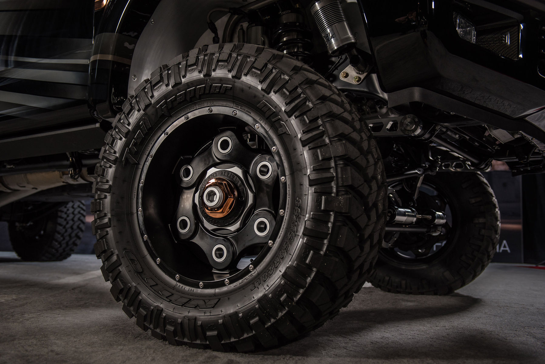 2017 Ford F-250 | 2017 Ford F250 Super Duty 4x4 Lariat Crew Cab “Shockzilla” by Fabtech - Wheels