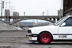 BMW E30 on 15" Klutch KM16 Wheels - Vibe Motorsports