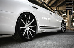 '09 Lexus LS460 on XO Tokyo's