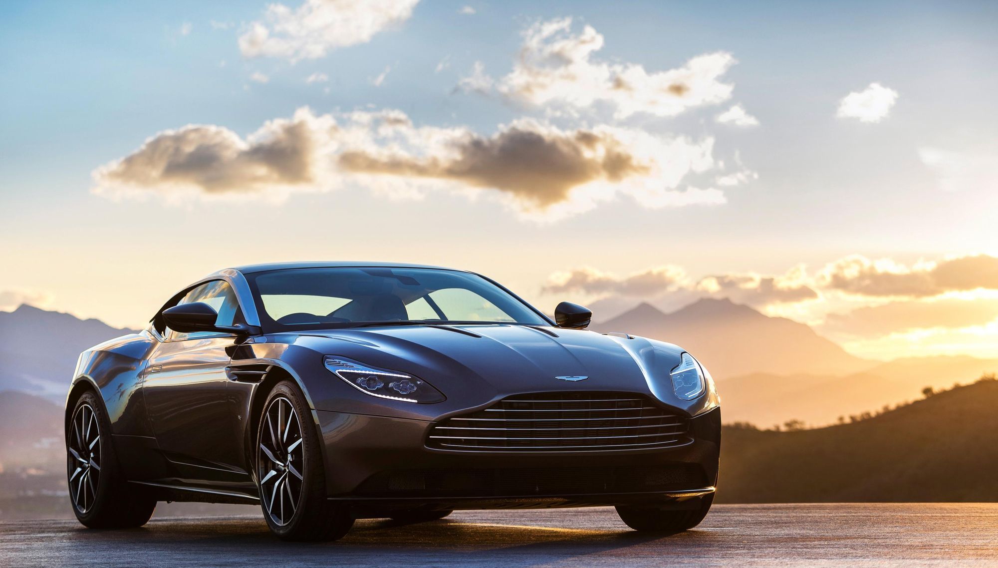 2017 Aston Martin | Aston Martin DB11