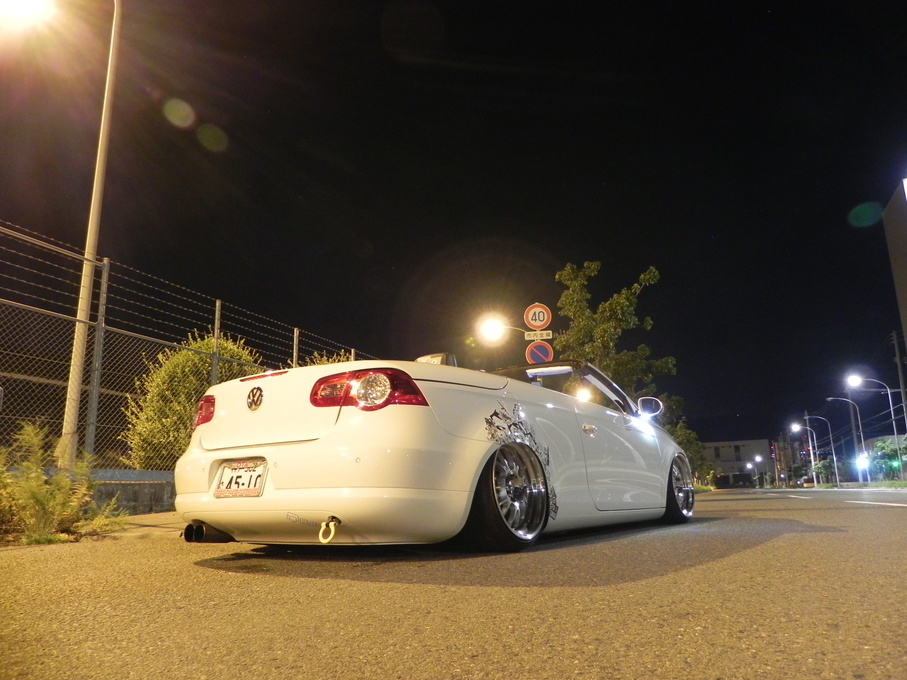 2010 Volkswagen Eos | '10 VW Eos on Klutch SL14's